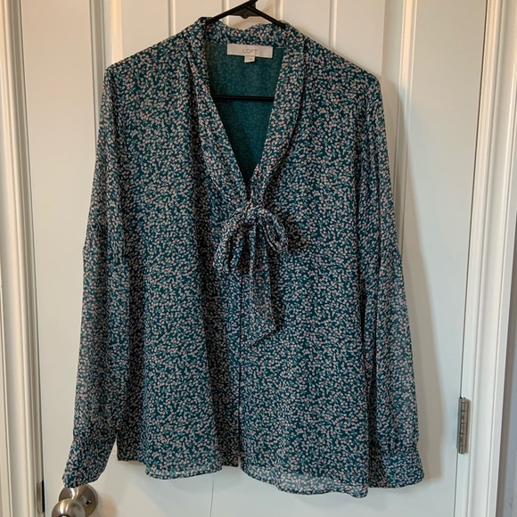 LOFT Tops - LOFT Tie Front button down Blouse